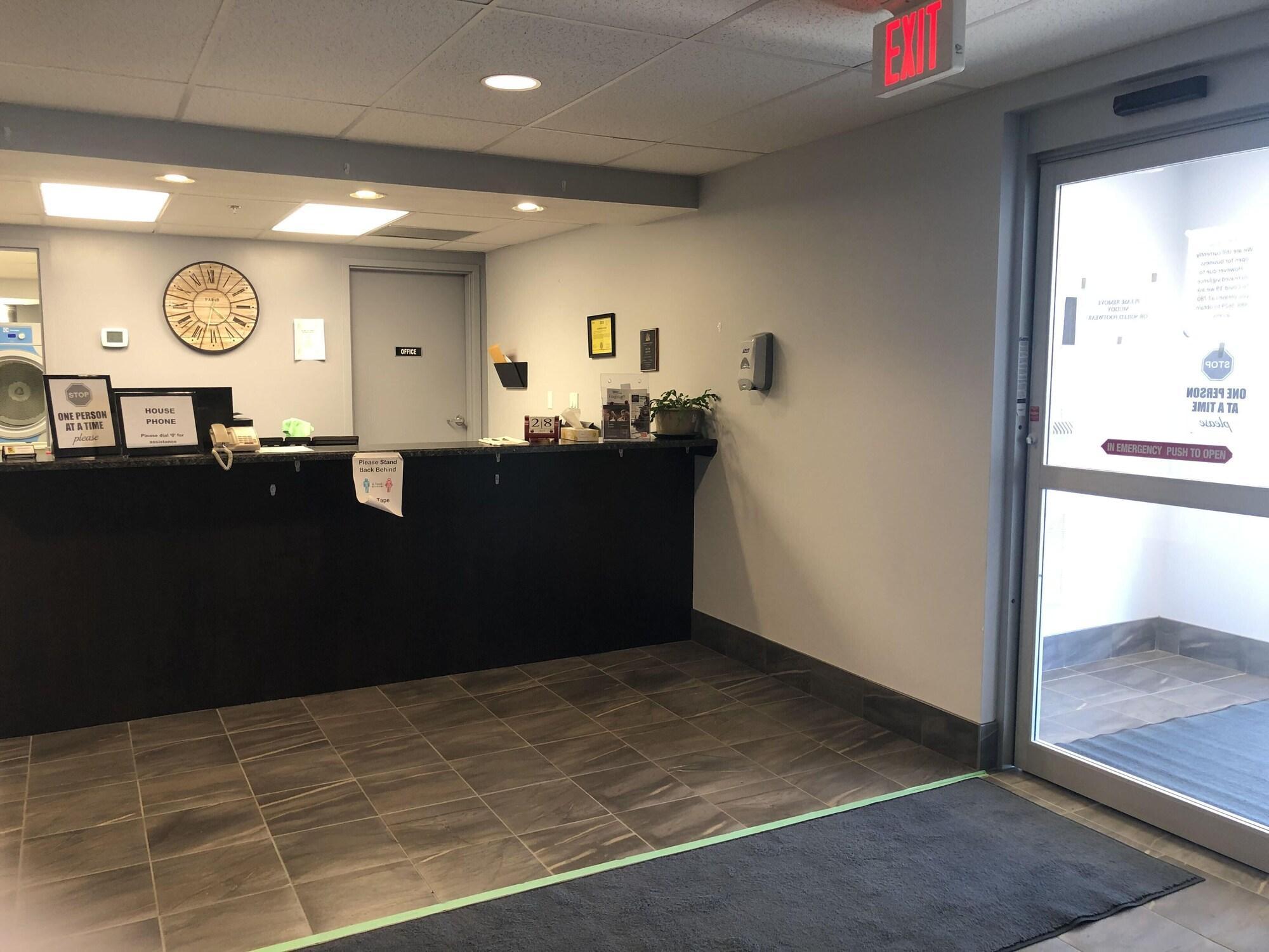 Surestay Studio By Best Western Hardisty Exterior photo